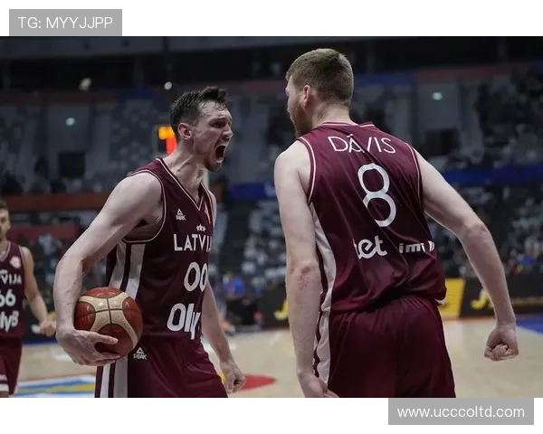 13号足球明星前锋的传奇之路与辉煌成就揭秘