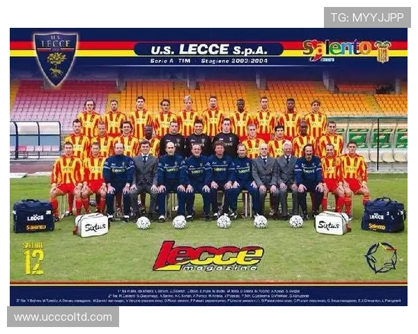 足球明星死忠粉的热情瞬间捕捉与精彩瞬间分享